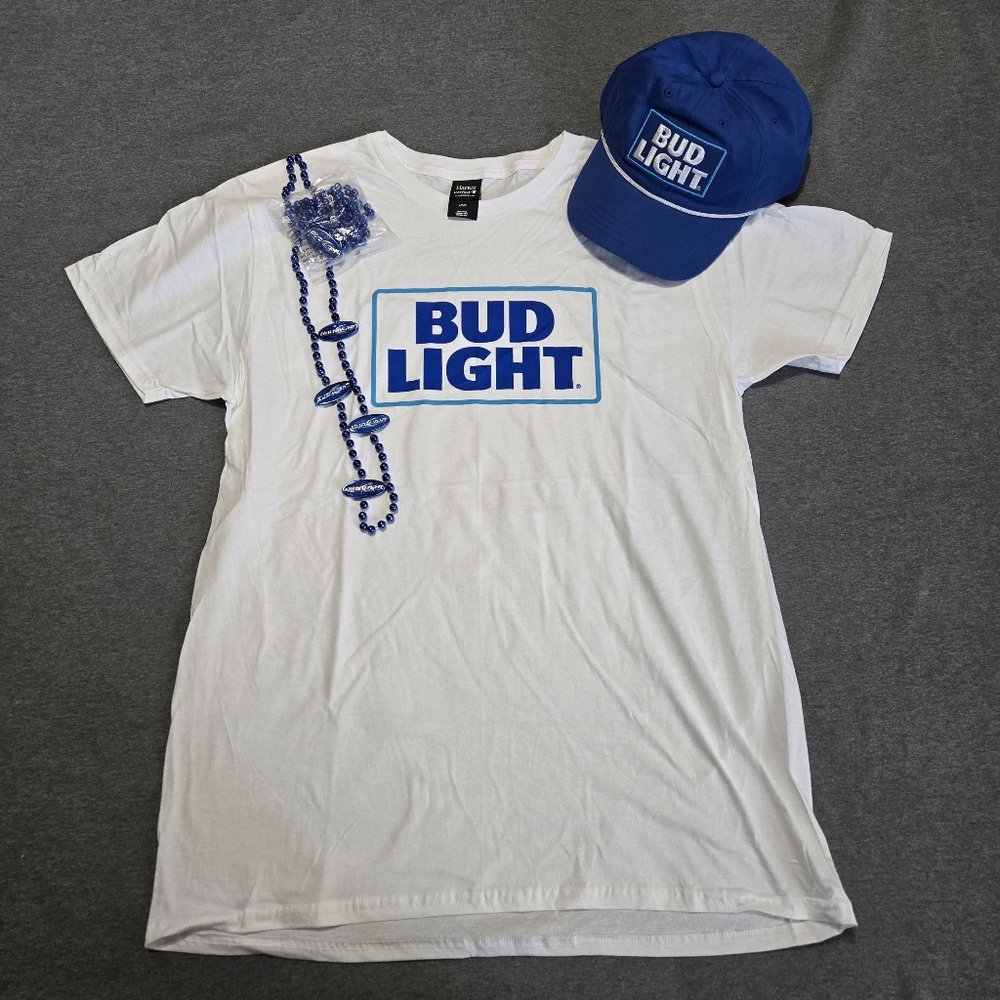 Bud Light Party Set Size Large T Shirt  Trucker Hat Plastic Beads Festival Beer